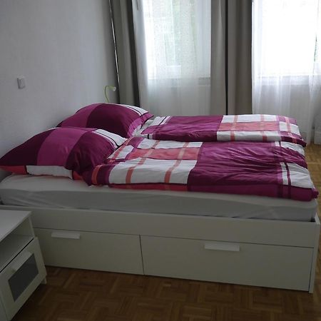 Schoene Ferien Und Messewohnung Naehe Duesseldorf Und Koeln 한 외부 사진