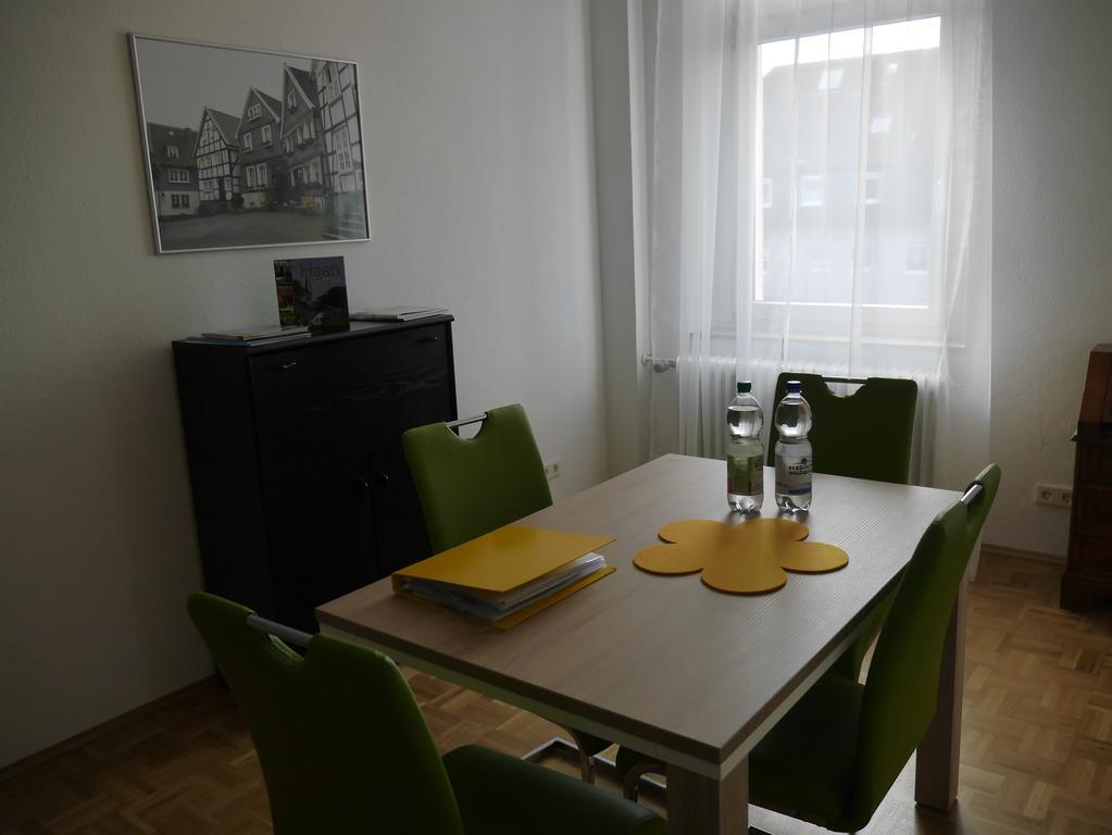 Schoene Ferien Und Messewohnung Naehe Duesseldorf Und Koeln 한 외부 사진