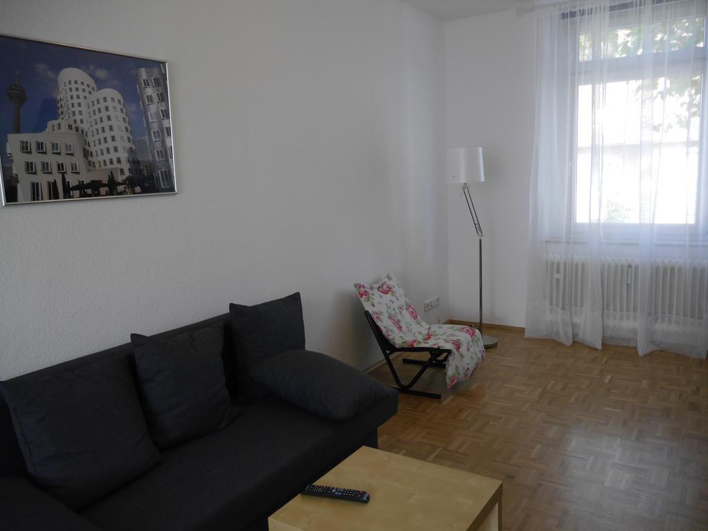 Schoene Ferien Und Messewohnung Naehe Duesseldorf Und Koeln 한 외부 사진